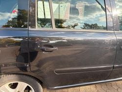 Schwarz Gebraucht 2009 Opel Zafira Van / Kleinbus | 3.000 € (Fairer Preis)