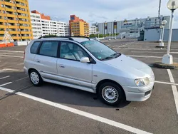 Silber Gebraucht 2001 Mitsubishi Space Star Van / Kleinbus | 1.499 € (Fairer Preis)