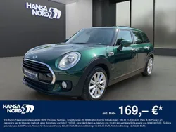 Grün / british racing green (metallic) Gebraucht 2017 Mini Cooper Clubman Kombi | 17.450 € (Teuer)