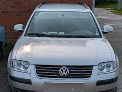 Silber Gebraucht 2005 VW Passat Kombi | 1.499 € (Etwas zu teuer)