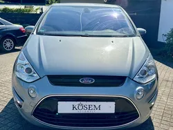 Grau Gebraucht 2015 Ford S-MAX Titanium Van / Kleinbus | 5.390 €