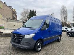 Blau Gebraucht 2021 Mercedes Sprinter Van | 14.490 €