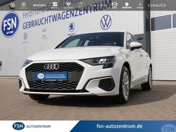 Weiß Gebraucht 2023 Audi A3 Sportback Basis Kleinwagen | 22.980 € (Fairer Preis)