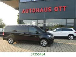 Schwarz Gebraucht 2017 Mercedes V250 Avantgarde Van / Kleinbus | 36.999 € (Etwas zu teuer)