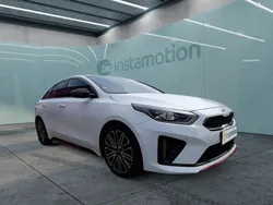 Weiß Gebraucht 2021 Kia ProCeed 2 Kleinwagen | 27.688 € (Fairer Preis)