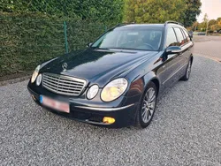 Gebraucht 2005 Mercedes E220 Kombi | 2.350 € (Teuer)