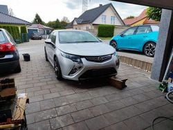 Silber Gebraucht 2011 Opel Ampera Edition Kleinwagen | 4.450 €