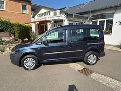 Blau Gebraucht 2016 VW Caddy Conceptline Van / Kleinbus | 18.500 € (Teuer)