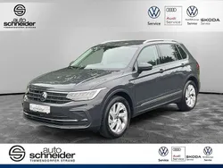 Uranograu [gra] Gebraucht 2022 VW Tiguan Life SUV | 25.950 € (Superpreis)
