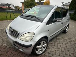 Silber Gebraucht 2004 Mercedes A140 Kleinwagen | 1.450 €