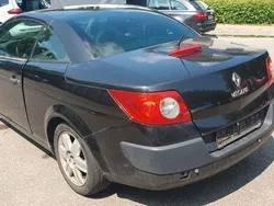 Schwarz Gebraucht 2004 Renault Mégane Cabriolet Authentique Cabrio | 1.000 € (Fairer Preis)