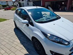 Weiß Gebraucht 2015 Ford Fiesta SYNC Edition Kleinwagen | 5.150 € (Fairer Preis)
