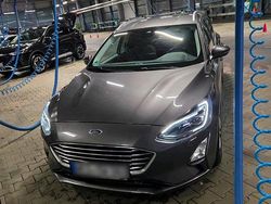 Grau Gebraucht 2019 Ford Focus Titanium Kombi | 15.000 € (Fairer Preis)