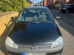 Schwarz Gebraucht 2001 Opel Corsa Kleinwagen | 350 € (Superpreis)