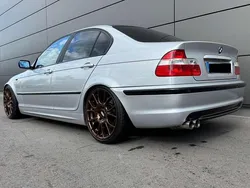 Grau Gebraucht 2002 BMW 330 Comfort Edition Limousine | 8.300 € (Etwas zu teuer)