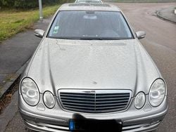 Grau Gebraucht 2003 Mercedes E320 Limousine | 6.000 € (Fairer Preis)