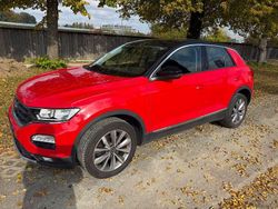 Rot Gebraucht 2021 VW T-Roc Style SUV | 12.500 €