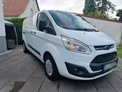 Weiß Gebraucht 2018 Ford Transit Custom Trend Van / Kleinbus | 12.000 € (Superpreis)