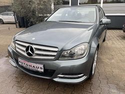 Grau Gebraucht 2011 Mercedes C180 Avantgarde Limousine | 9.500 €