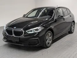 Schwarz (schwarz) Gebraucht 2021 BMW 118 Kleinwagen | 19.980 € (Etwas zu teuer)