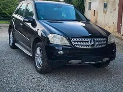 Schwarz Gebraucht 2006 Mercedes ML320 SUV | 8.500 € (Teuer)