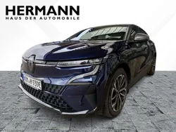 Nachtblau, dolomitgrau (blau) Gebraucht 2023 Renault Mégane Techno Limousine | 31.217 € (Fairer Preis)
