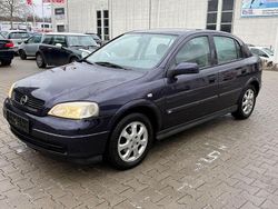 Blau Gebraucht 2002 Opel Astra Limousine | 1.300 € (Guter Preis)