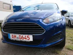 Blau Gebraucht 2015 Ford Fiesta Trend Kleinwagen | 3.200 € (Guter Preis)