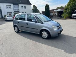 Grau Gebraucht 2003 Opel Meriva Enjoy Van / Kleinbus | 2.980 € (Teuer)