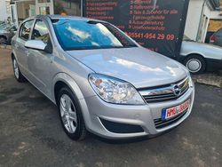 Silber Gebraucht 2009 Opel Astra Edition Limousine | 3.499 € (Fairer Preis)