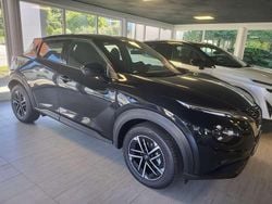 Pearl black = perleffekt Gebraucht 2024 Nissan Juke N-Connecta SUV | 19.990 € (Guter Preis)
