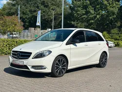 Weiß Gebraucht 2014 Mercedes B180 Night Van / Kleinbus | 11.990 € (Fairer Preis)