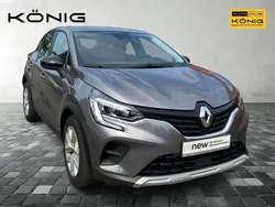 Grau Gebraucht 2023 Renault Captur Equilibre SUV | 20.499 € (Fairer Preis)