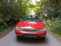 Rot Gebraucht 1997 Ford Mondeo Limousine | 950 €