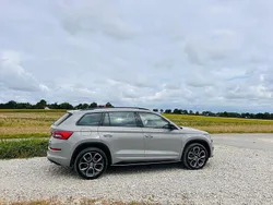 Grau Gebraucht 2020 Skoda Kodiaq RS SUV | 34.700 € (Fairer Preis)