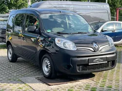 Schwarz Gebraucht 2017 Renault Kangoo Van / Kleinbus | 9.250 € (Fairer Preis)