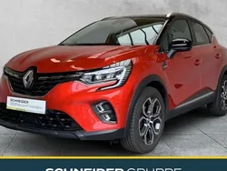 Rot Gebraucht 2021 Renault Captur Intens SUV | 18.890 € (Fairer Preis)