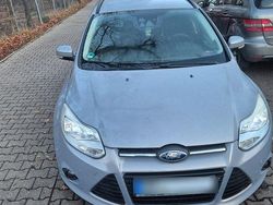 Silber Gebraucht 2011 Ford Focus Trend Kombi | 3.700 € (Fairer Preis)