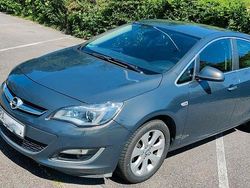 Grau Gebraucht 2013 Opel Astra Kleinwagen | 3.900 € (Fairer Preis)