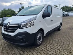 Weiß Gebraucht 2021 Renault Trafic Komfort Van | 18.999 € (Guter Preis)