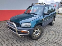 Grün Gebraucht 1996 Toyota RAV4 SUV | 1.350 €