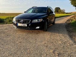 Blau Gebraucht 2016 Volvo V70 Linje Svart Kombi | 15.800 € (Etwas zu teuer)