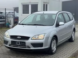 Silber Gebraucht 2006 Ford Focus Fun X Kombi | 3.990 € (Fairer Preis)