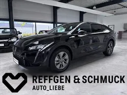 Perlaneraschwarz (metallic) Gebraucht 2024 Peugeot 408 Allure Limousine | 24.879 € (Superpreis)