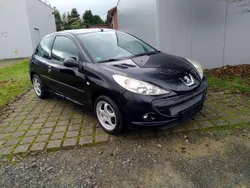 Schwarz Gebraucht 2010 Peugeot 206+ Sport Kleinwagen | 2.500 € (Fairer Preis)