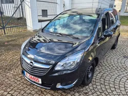 Schwarz Gebraucht 2016 Opel Meriva Style Van / Kleinbus | 8.450 € (Fairer Preis)