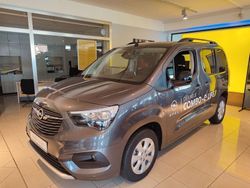 Grau Gebraucht 2023 Opel Combo-e Life Ultimate Van / Kleinbus | 35.880 €