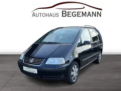 Schwarz Gebraucht 2006 VW Sharan Trendline Van / Kleinbus | 2.400 € (Fairer Preis)