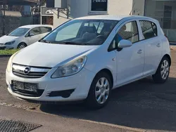 Weiß Gebraucht 2009 Opel Corsa Color Edition Limousine | 1.690 € (Guter Preis)