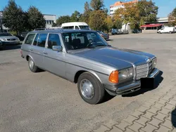 Grau Gebraucht 1981 Mercedes 300 Kombi | 22.900 €